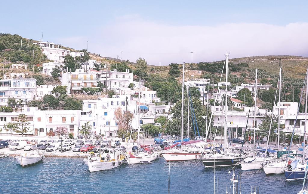 Theo'S Vacation Home Skyros Esterno foto