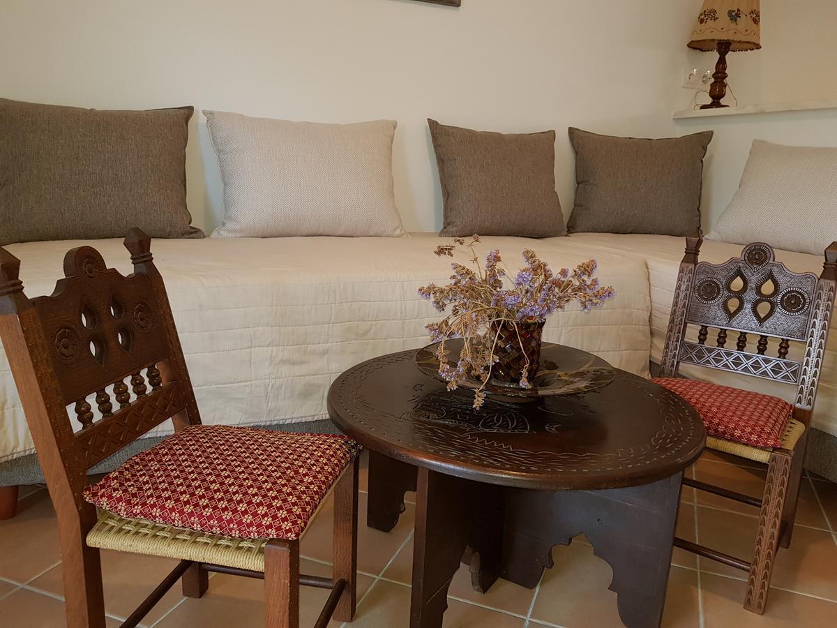 Theo'S Vacation Home Skyros Esterno foto