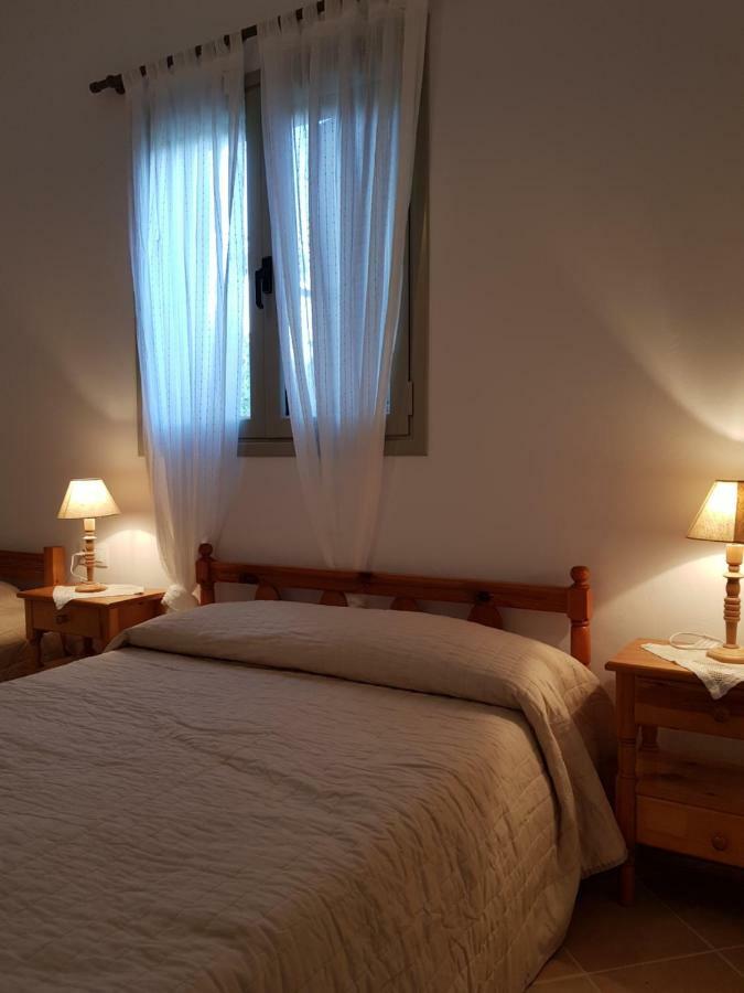 Theo'S Vacation Home Skyros Esterno foto