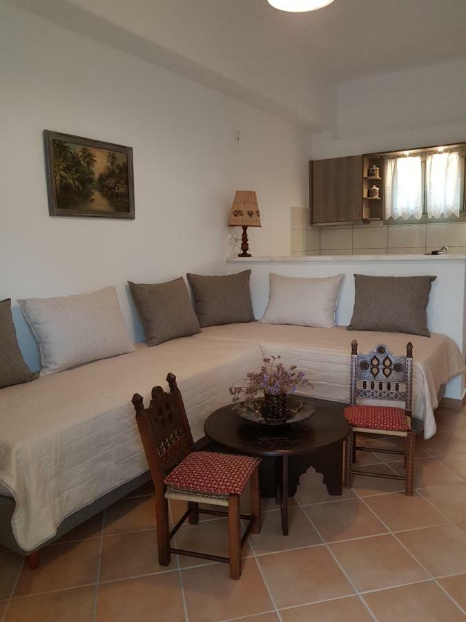 Theo'S Vacation Home Skyros Esterno foto